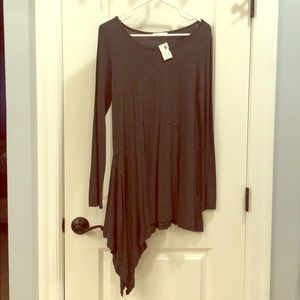 Easel gray knit tunic